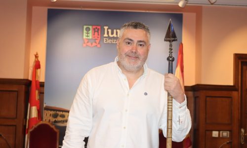 Oskar Koka Toma de posesión