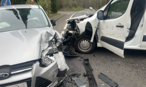 Un coche, una furgoneta y un camión, se han visto involucrados en el accidente
